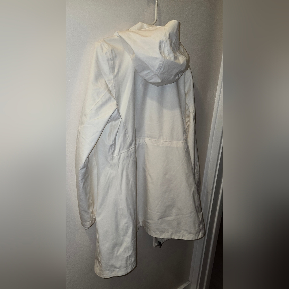 Swiss Tech Rain Jacket - Picture 4 of 14